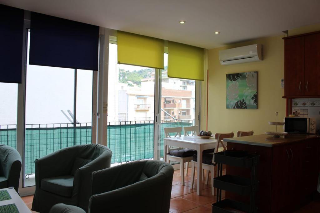 Apartaments Oller Centro โรเซส ภายนอก รูปภาพ