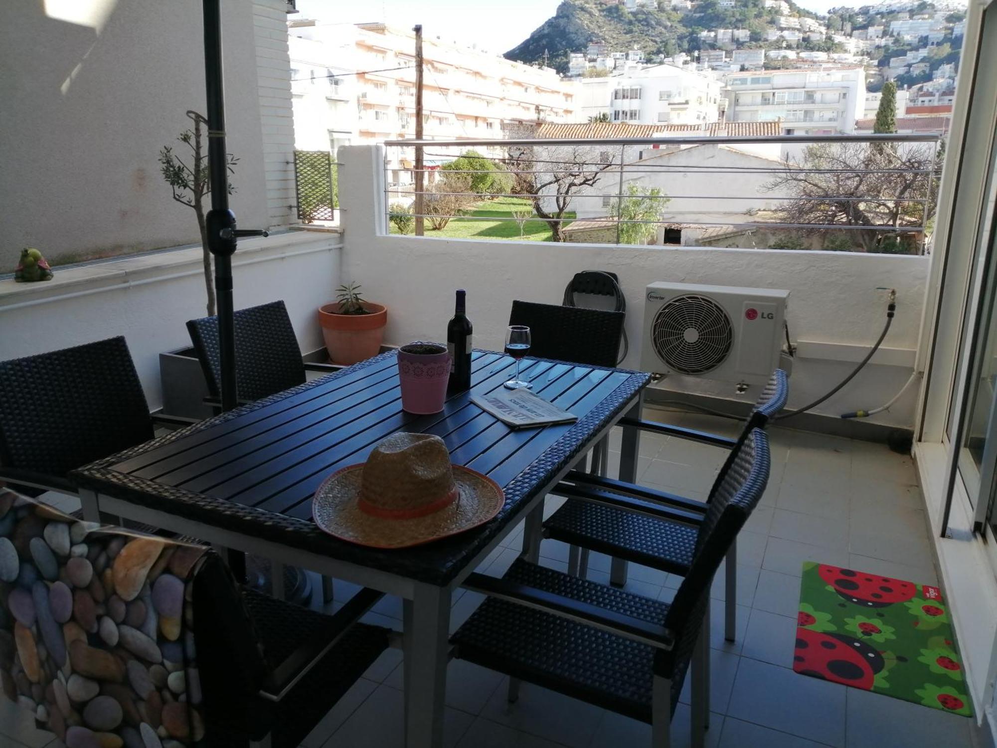 Apartaments Oller Centro โรเซส ภายนอก รูปภาพ
